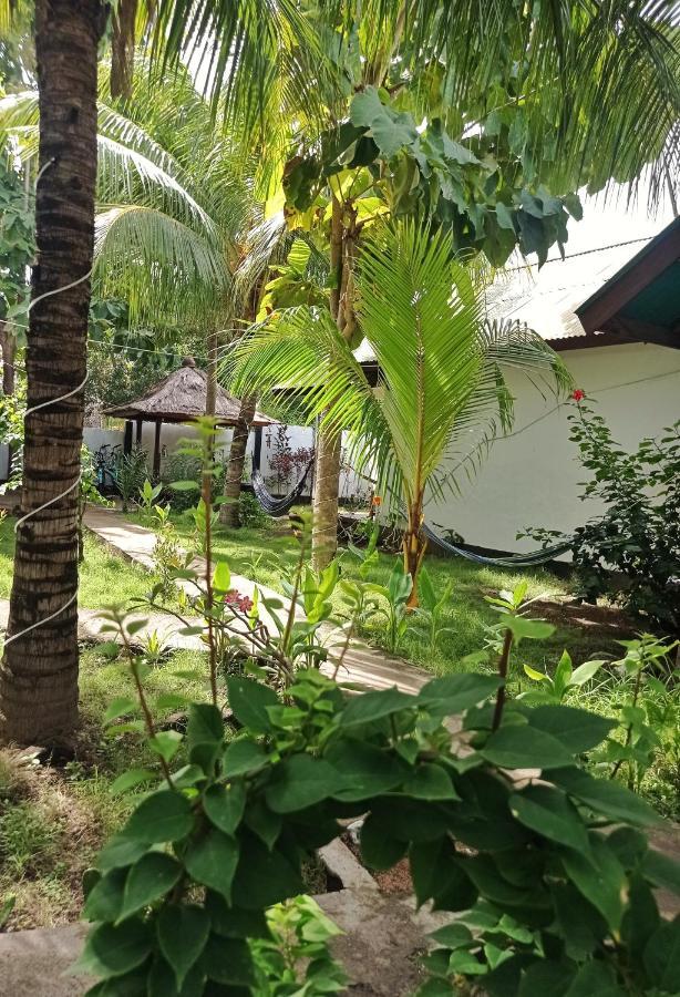 Follow The Rabbit Bungalow Gili Air Exterior foto